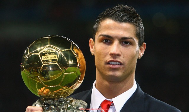 足球直播-英超球员住宿条件揭秘：训练基地与豪宅差别