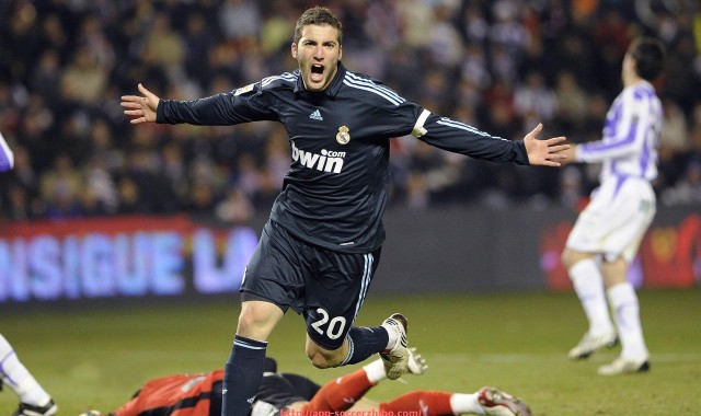 足球直播-2006年火箭队20号球员的表现及贡献