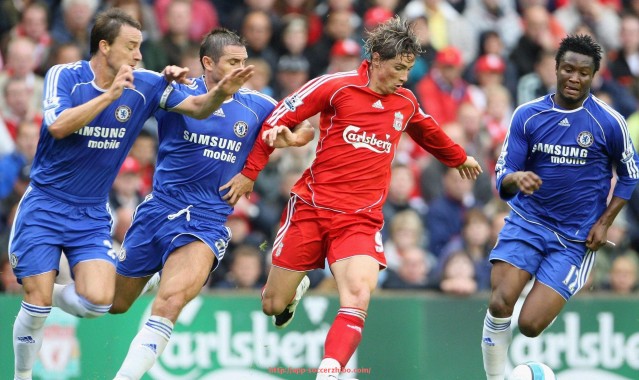 足球直播-意甲球队米兰队徽设计与球队文化详解