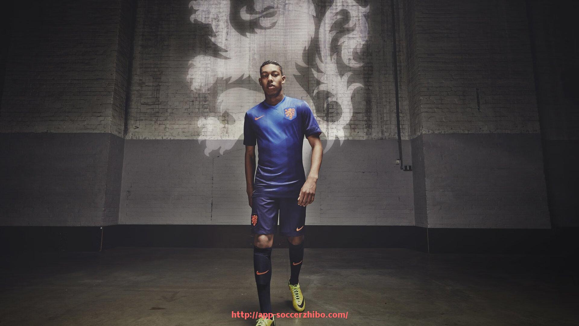 足球直播-世俱杯各球队进攻人数分布模式解析：中前场配置与压迫效果